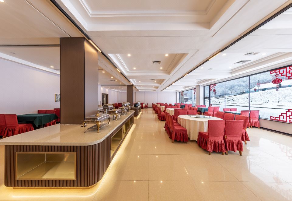 Maple Tourist Hotel Over view