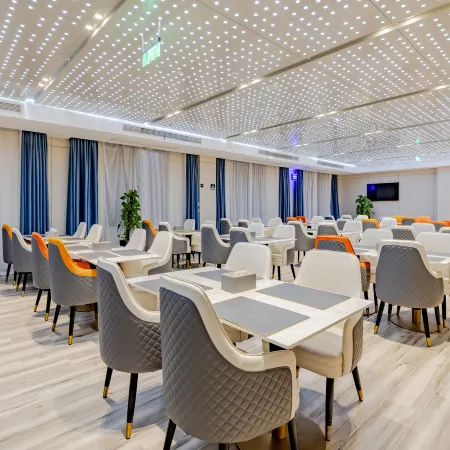 Orange International Hotel (Anqing 7th Street)