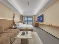 Dongfeng Mountain and Sea · High altitude Cloud City View | City · View Light Residence Hotels in Shenzhen