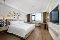 O.live Social Hotel (Zhanjiang Xuwen Huochezhan Mulan Dadao)