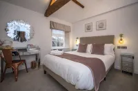 The Cherry Tree - Homestays