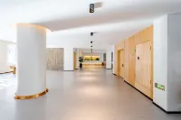 โรงแรมเชียร์เมย์ (ศูนย์กระจายสินค้านักท่องเที่ยวพื้นที่ชมวิวชางไป่ซานเป่ย)