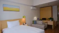 Anpu Yueting Hotel Отели рядом с достопримечательностью «Луцзянь Бич»