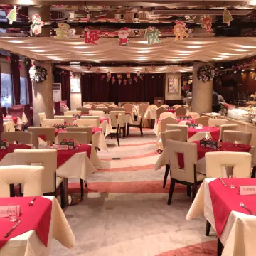 Zhuhai L Hotel (Gongbei Port High-speed Railway Station)