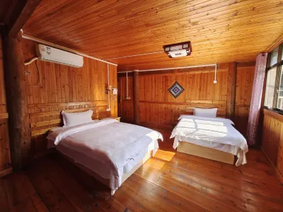Dongzhai Xiangfeng Inn Hotels near Chengyangqiao Scenic Area
