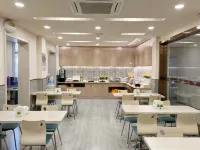 Grace Inn Hotel (Dezhou Yucheng Renmin Road) - parking