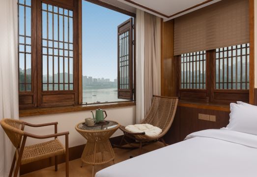 4. 충칭 루서 강 ..