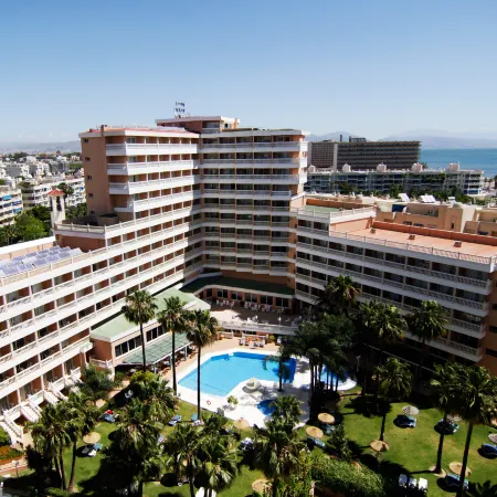 Hotel Parasol by Dorobe