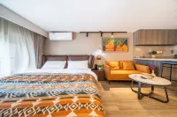 Zhailan B&B (Zhengzhou East High-speed Railway Station Zhengdong Commercial Center)