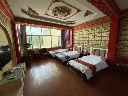 Luqu Jinbao Hotel Отели в г. Луцюй