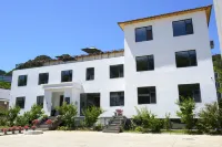 Chestnut Shell Homestay - Balkoner