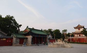 Xin'gang Fashion Hotel