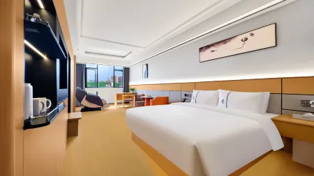 Manzhou International Hotel (Taoyuan Moon City) Отели в г. Таоюань