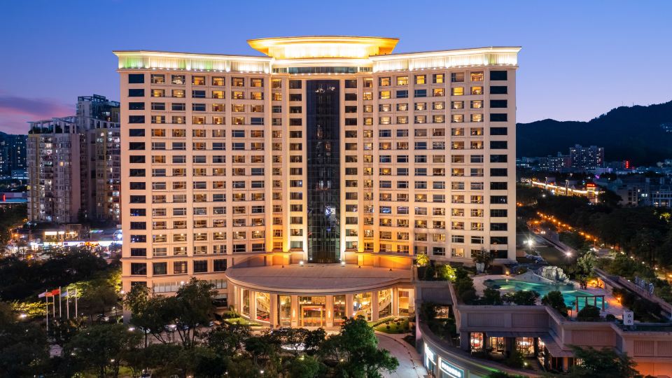 Parklane Hotel