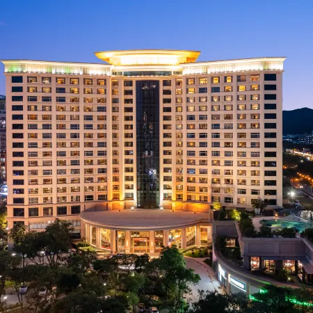 Parklane Hotel