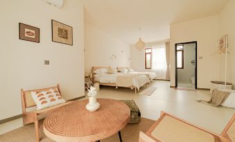 Shier Yun She Hotel (Riluo Bay)