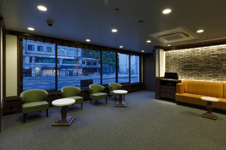 VIA INN SHIMONOSEKI JR-West Group Отели рядом с достопримечательностью «Kaikyo Yume Tower（360° Sky View）»