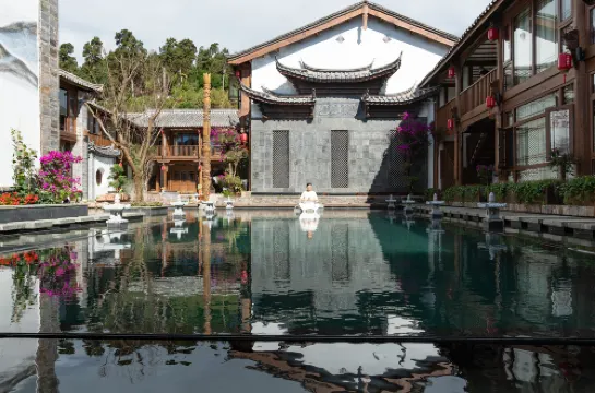 Passing-cloud Resort·Wenyuan (The Old Town of Lijiang)