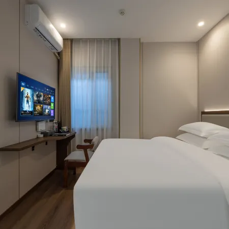 Juguangziye Serviced Apartment (Tiyuguan Subway Station)