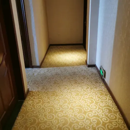 Chishui Lijia Business Hotel
