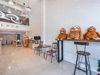 Sloth Hostel Don Mueang Hotel dekat Don Mueang International Airport