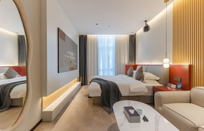 Lis Future Hotel (Huaining Dechen Times Square)