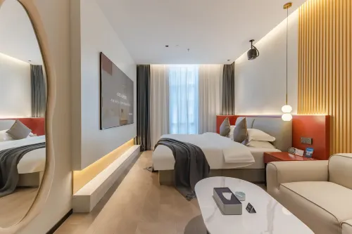 Lis Future Hotel (Huaining Zhenning School) Hotel di Huaining