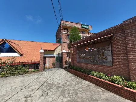 Hotel Himalayan Villa
