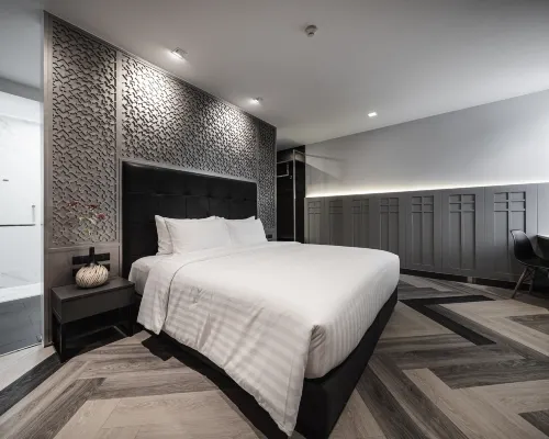 Vix Bangkok @ Victory Monument Hotels near Centre One