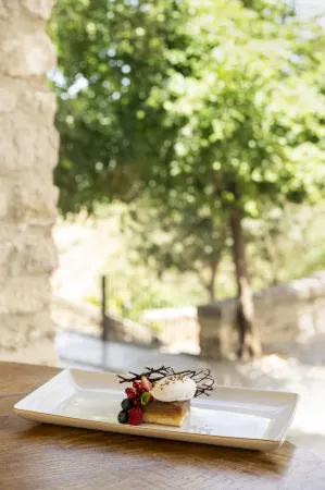 Parador de Ronda Отели рядом с достопримечательностью «Arco de Felipe»