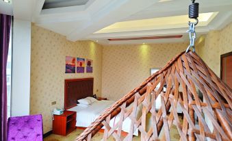 Rongjiang Master Grand Hotel (Cun Chao Soccer Field)