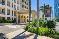 Palazzo Colonnades Hotels near SkyPoint Observation Deck