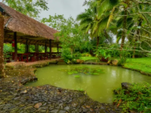 Sawasdee Lagoon Camping & Restaurant Hotels in Thai Mueang