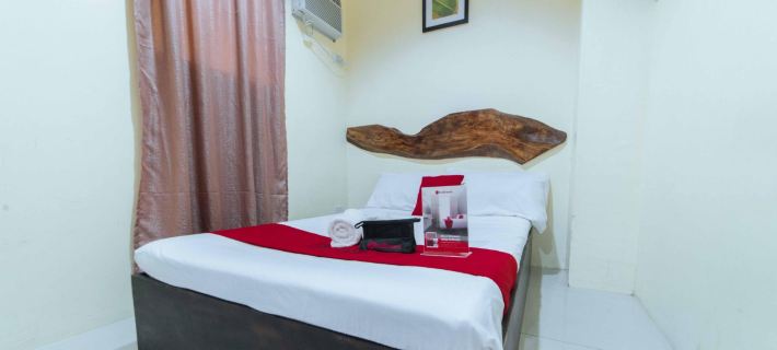 RedDoorz Near New Government Center Hotels in Bacolod
