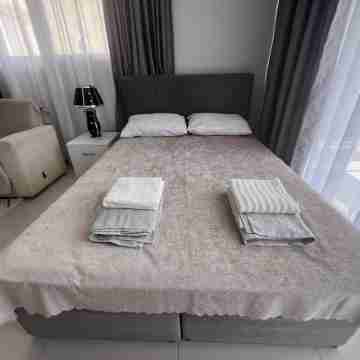 Alexius Pool Apartments Rooms