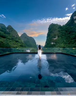 枕畔・山澗雲舍|森林吸氧360°懸浮全景美墅（陽朔十里畫廊遇龍河店） 鄰近圖騰古道景區的酒店