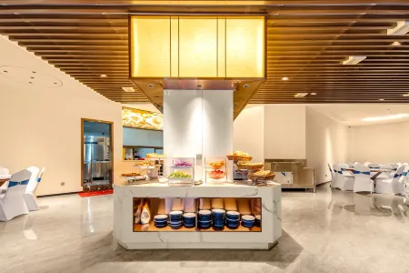 Shanshuiju Hot Spring Holiday Hotel Отели в г. Ичунь