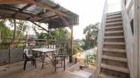 RedDoorz @ Camp Saint John Hotel La Union