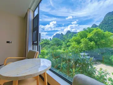 Aiju Hotel (Xingping Ancient Town Lijiang Scenic Area)