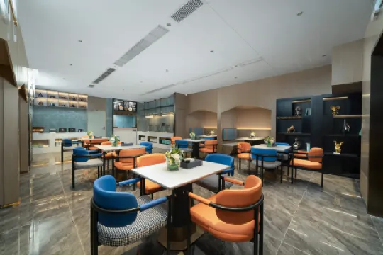 Yi Zhi Hotel, Yongqingfang, Shangxiajiu Pedestrian Street, Guangzhou Отели рядом с достопримечательностью «Guangzhou Sports Center for the Youth»