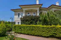 Sunset Beach Club Lebrentals