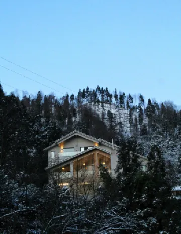 雅安雲上聽水民宿（碧峯峽）