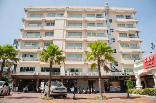 Nara Suite Residence Bangkok PK Star brandy周辺のホテル