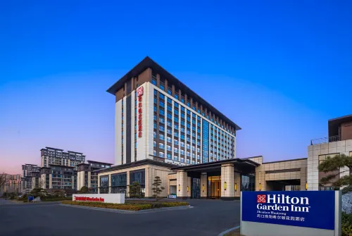 Hilton Garden Inn Zhoukou Huaiyang فنادق في جَوكَو