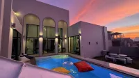 Nacha Pool Villa Cha-am - Инфинити-Бассейном