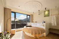 Shanshuge · Natural Art Boutique Hotel (Huangling Scenic Area Branch）