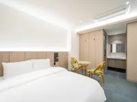 Hound Hotel DaeGu Hotels in Daegu
