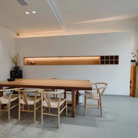 Daxin Mingshi Qiuhe Hotel