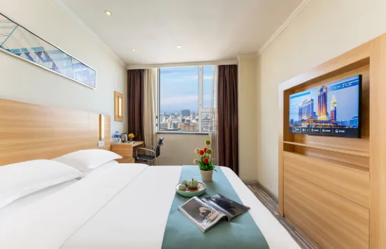 澳龍酒店（荊門中天街民主街歷史文化街區店）