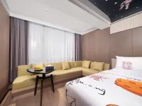 Merlinhod Hotel (Xi'an Fengcheng Fourth Road Bachengmen Subway Station) Hotels near Weiyang